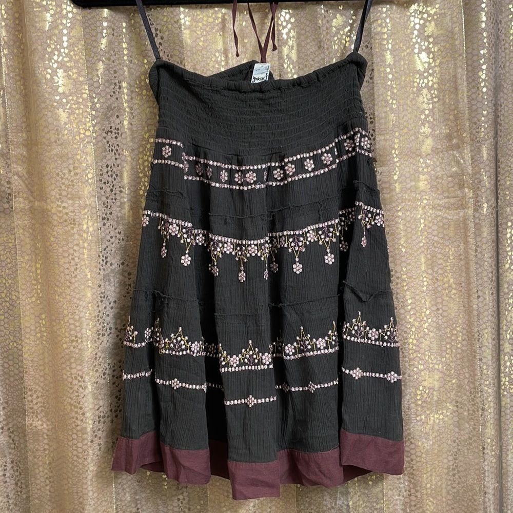 Vintage Free People black/maroon halter top w/ metal embellished chimes, size S - Picture 7 of 9